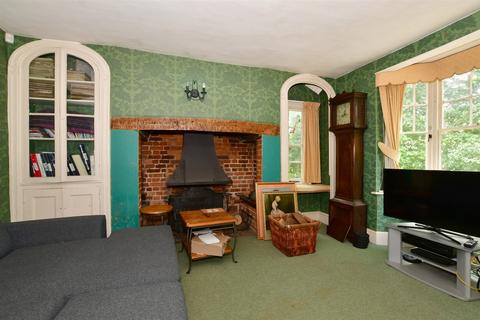 3 bedroom detached house for sale - London Road, Mickleham, Dorking, Surrey