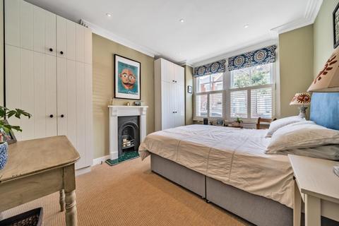 6 Fairlight Road, London, SW17 0JD
