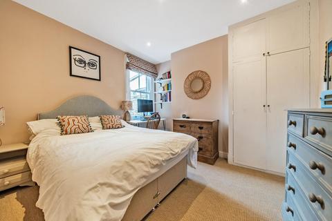 6 Fairlight Road, London, SW17 0JD