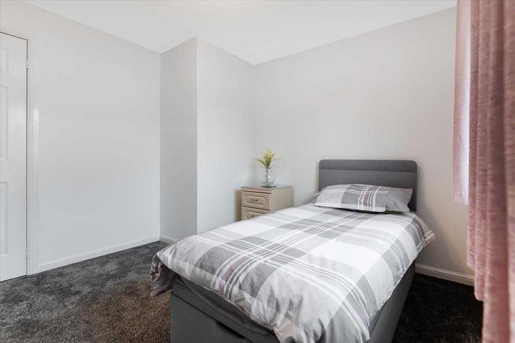Bedroom Two (2)