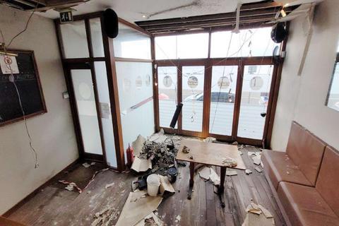 84 Gallowgate Street, Largs, KA30 8LZ
