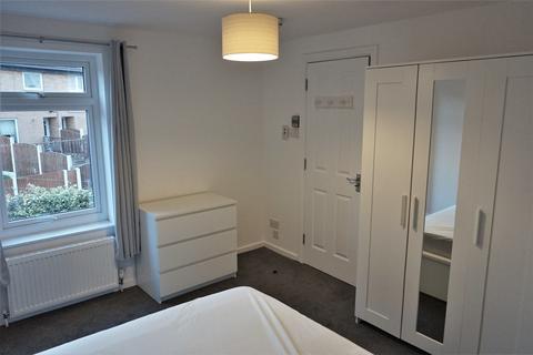 1 bedroom townhouse to rent, Holmsley Walk, Oulton