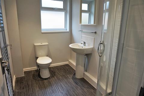 1 bedroom townhouse to rent, Holmsley Walk, Oulton