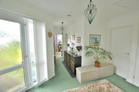 5 Cannon Close, Broadstone, BH18 8HP