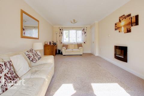 3 bedroom detached house for sale, Station Road, Wisbech St Mary