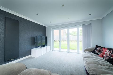 16 Mount Pleasant, Blean, Canterbury, CT2 9EU