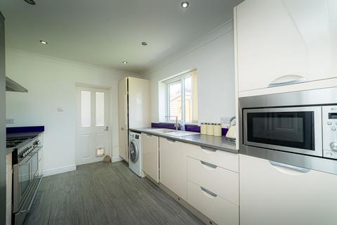 16 Mount Pleasant, Blean, Canterbury, CT2 9EU