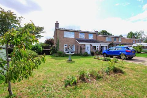 1 Red Sleeve, Capel St Mary, Ipswich, IP9 2HA