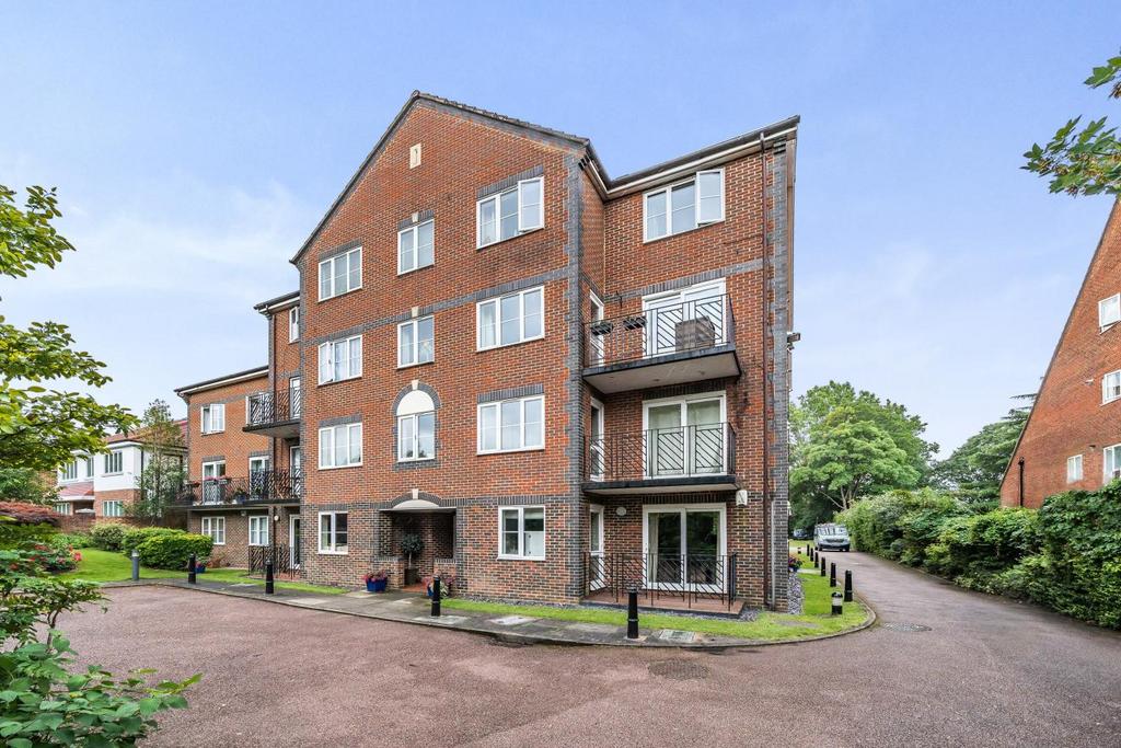 Park Road, Beckenham 2 bed flat for sale £500,000
