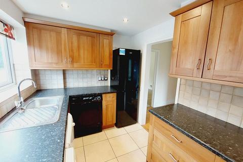 9 Edenside Road, Bookham, Leatherhead, KT23 3JB