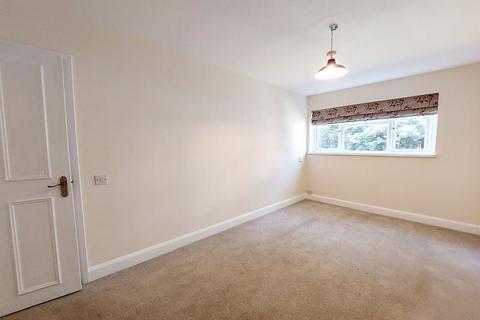 9 Edenside Road, Bookham, Leatherhead, KT23 3JB
