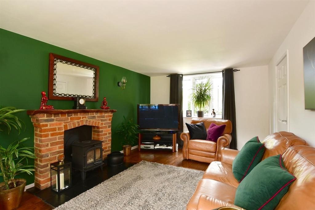 Pondtail Drive, Horsham, West Sussex 4 bed detached house for sale £
