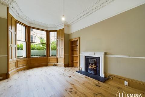 3 bedroom flat to rent, Lauriston Gardens, Meadows, Edinburgh, EH3