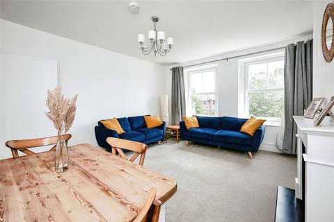3 bedroom apartment for sale - Earls Avenue, Folkestone, Kent, CT20
