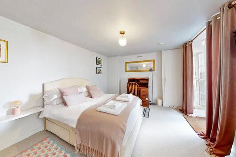 2 bedroom flat to rent, Malden Road, Kentish Town, London