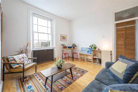 2 bedroom flat for sale, Cantelowes Road, London