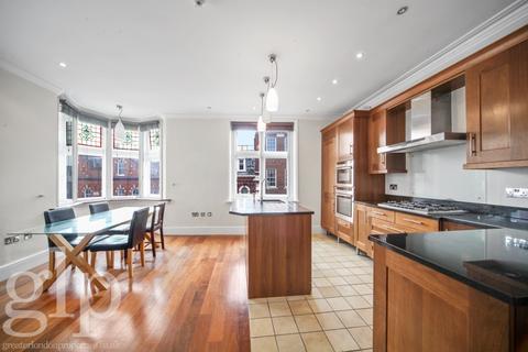 3 bedroom apartment to rent, James Street, Covent Garden, WC2E