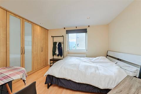 2 bedroom flat for sale, Tradewinds, Wards Wharf Approach, London, E16