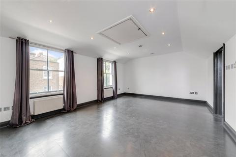 2 bedroom maisonette to rent, Heath Street, Hampstead, London