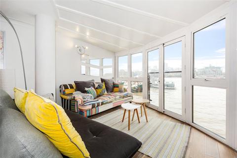 2 bedroom flat to rent, River View Heights, 27 Bermondsey Wall West, London