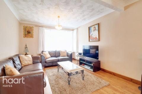 12 Fern Lane, Hounslow, TW5 0HL