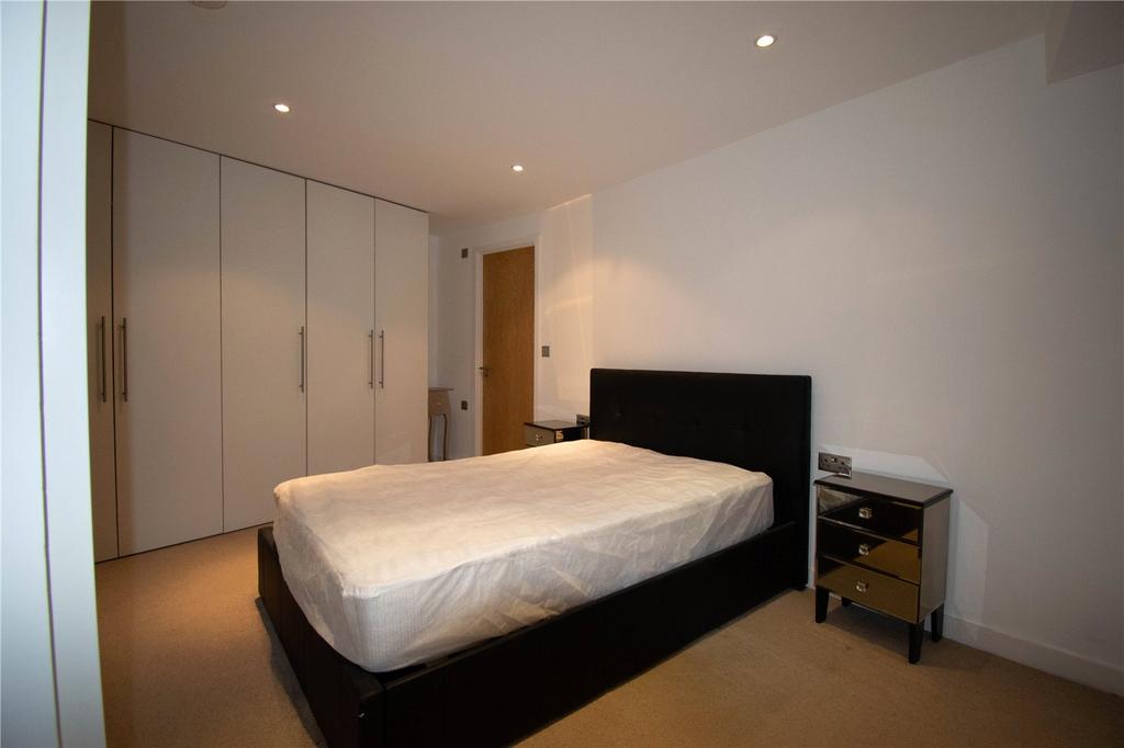 Eagle Wharf Road, London 3 bed to rent £3,800 pcm (£877 pw)