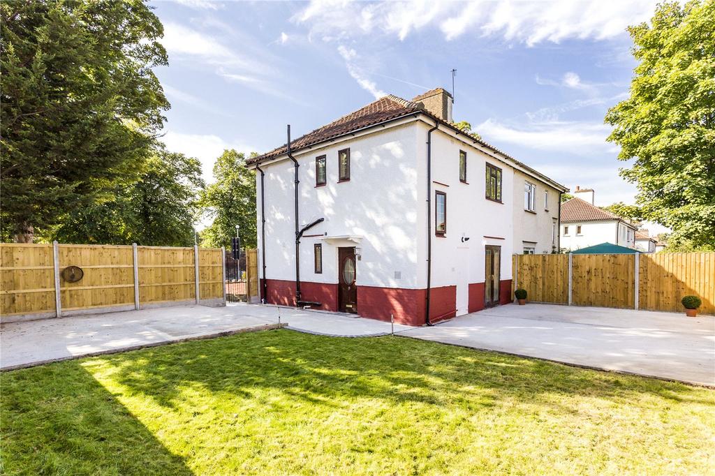 Macarthur Terrace, Charlton Park... 4 bed semidetached house £1,650