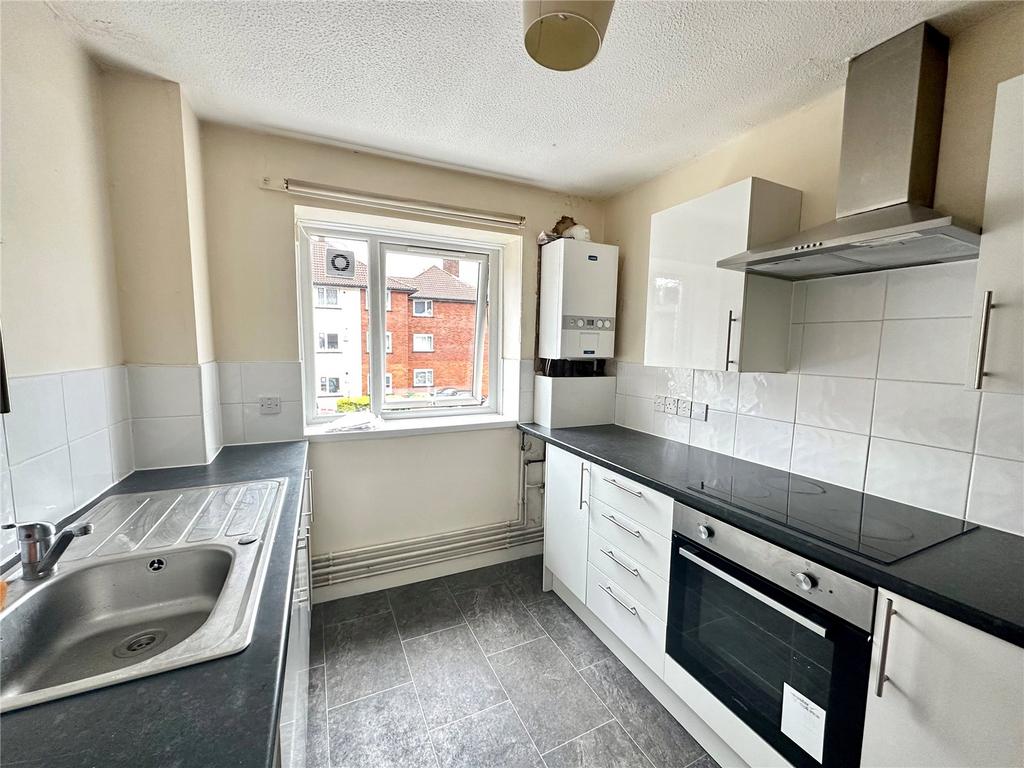 Canterbury Gardens, Salford, M5 3 bed flat £950 pcm (£219 pw)
