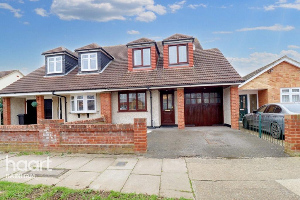 Fairview Avenue, Rainham, RM13 9RL 3 bed semidetached house for sale