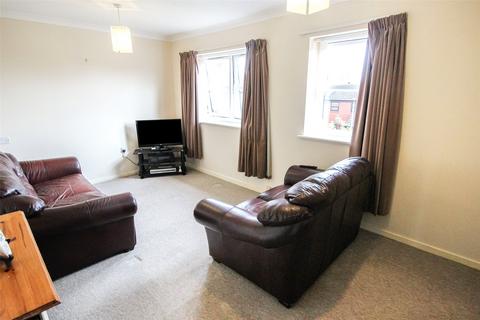 1 bedroom apartment for sale, Preston Close, Ampthill, Bedfordshire, MK45