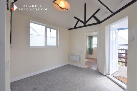 1 bedroom detached bungalow for sale, Essex Avenue, Jaywick, Clacton-on-Sea