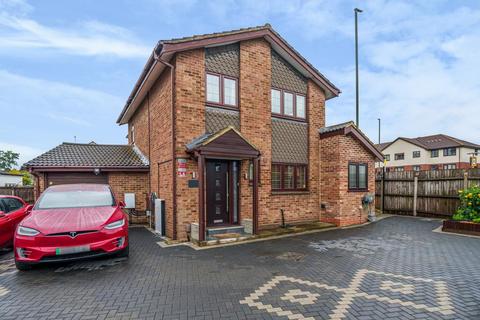 2 Windmill Road, Sunbury-on-thames, TW16 7HX