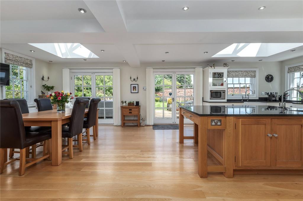 Kitchen/Family Room