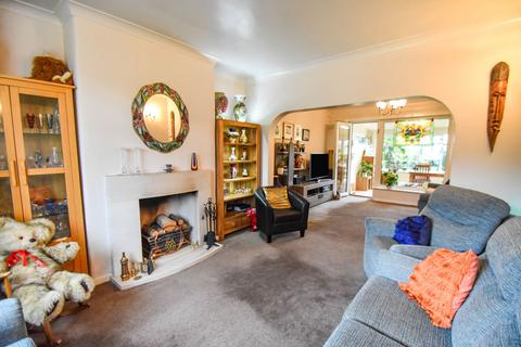 4 bedroom semi-detached house for sale - Wingate Drive, Whitefield, M45
