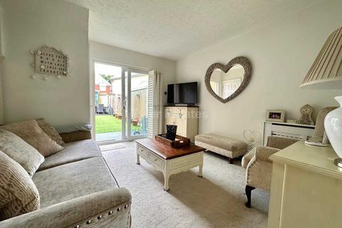 72 Bramble Tye, Laindon, Basildon, SS15 5GS
