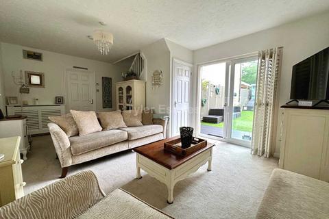 72 Bramble Tye, Laindon, Basildon, SS15 5GS