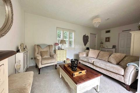 72 Bramble Tye, Laindon, Basildon, SS15 5GS