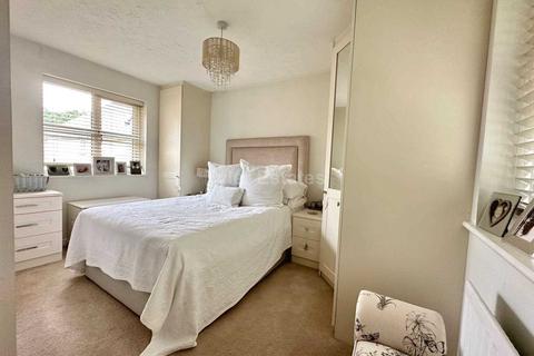 72 Bramble Tye, Laindon, Basildon, SS15 5GS