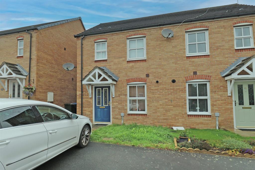 Patey Court, Linthorpe, Middlesbrough, TS5 2 bed house for sale £120,000