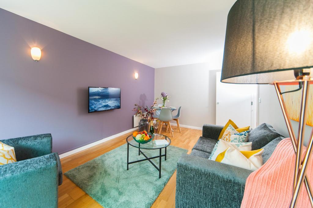 Apartment in London - More