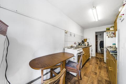 9, Elizabeth Court Yew Tree Road, Slough, SL1 2AH