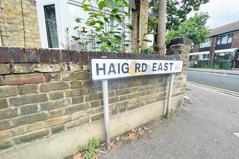 3 bedroom terraced house for sale - Haig Road East, London, Greater London, E13