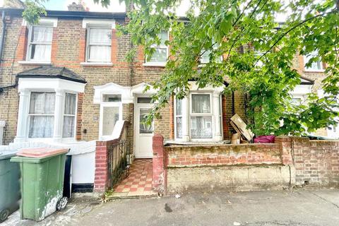 3 bedroom terraced house for sale, Haig Road East, London, Greater London, E13