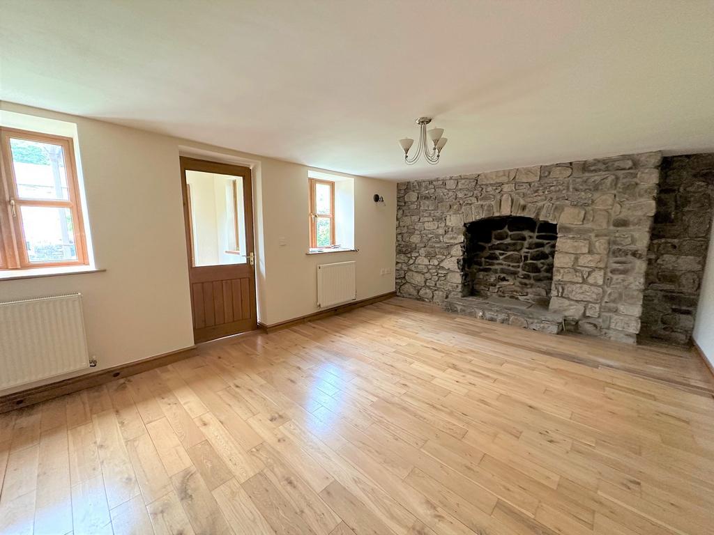 Heol Giedd, Cwmgiedd, Ystradgynlais, Swansea. 3 bed cottage for sale