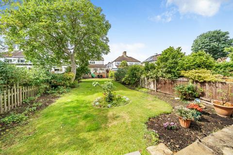 9 Queensway, West Wickham, BR4 9EP
