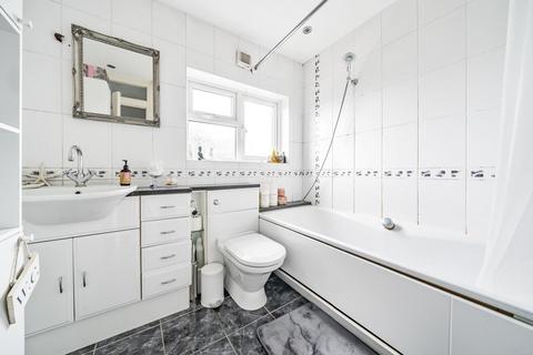 9 Queensway, West Wickham, BR4 9EP
