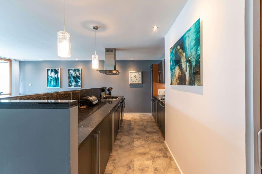 Apartment in Edinburgh, Fountainbridge - View 5