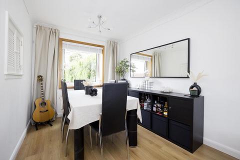 267 Cameron Crescent, Bonnyrigg, EH19 2PJ