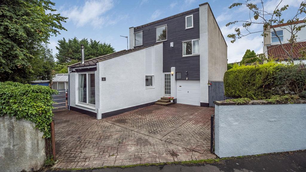 Arthurlie Avenue, Barrhead G78 3 bed detached house for sale £225,000