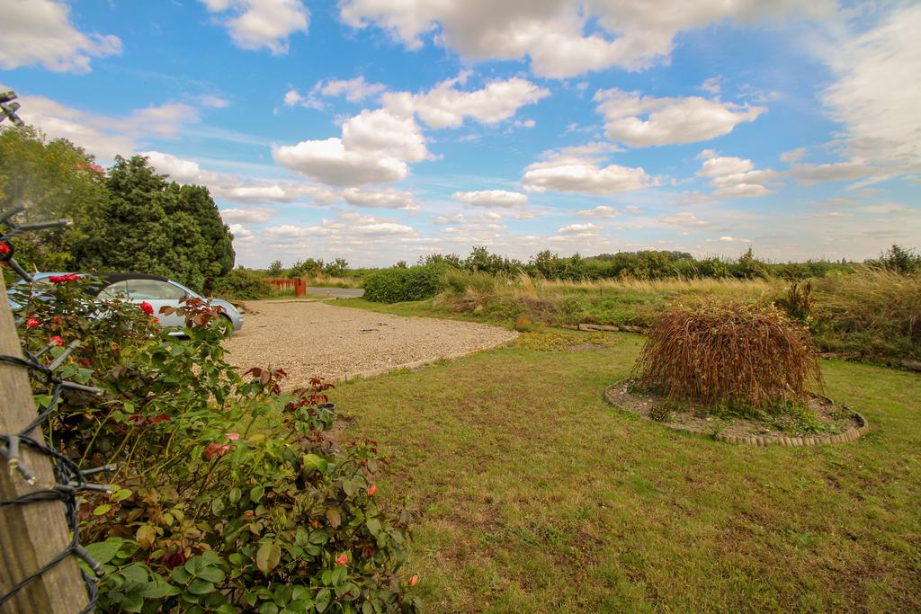 Driveway at front